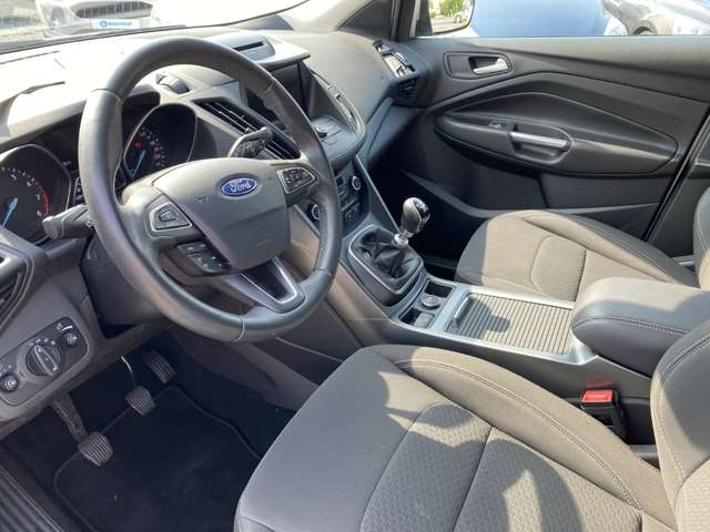 Ford  Cool&Connect  EU6d-T 1.5 PDC Navi
